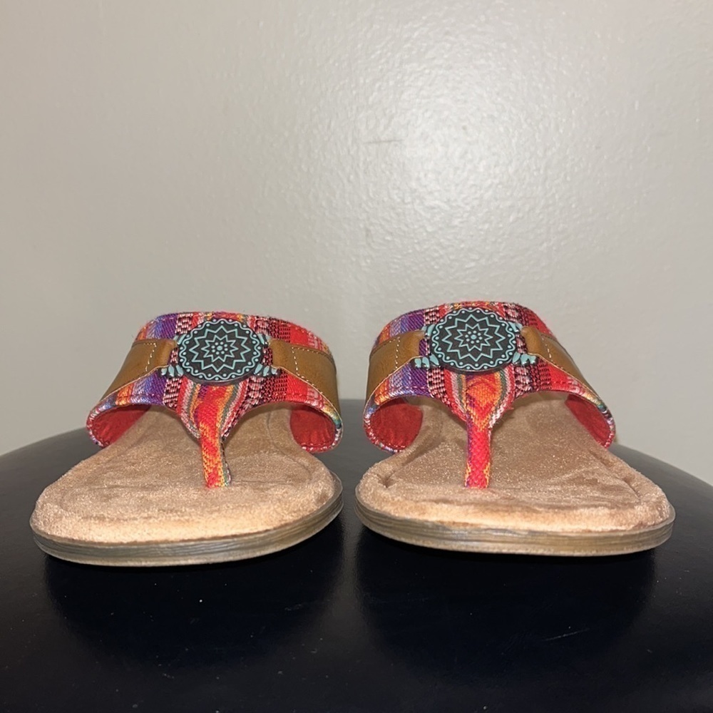 Minnetonka Aztec Frisco Sandals, Flip Flops, vibrant multi color women’s size 9 - Picture 3 of 11